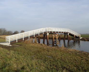 Schermerhorn, voetgangersbrug