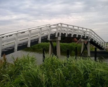 Obdam, voetgangersbrug
